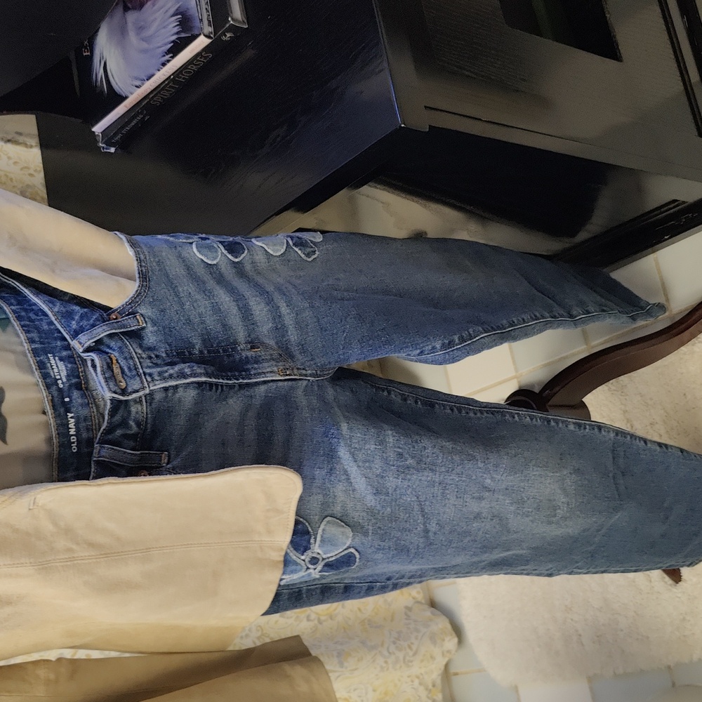 Old Navy Blue Floral Ankle Jeans Jeans Only!